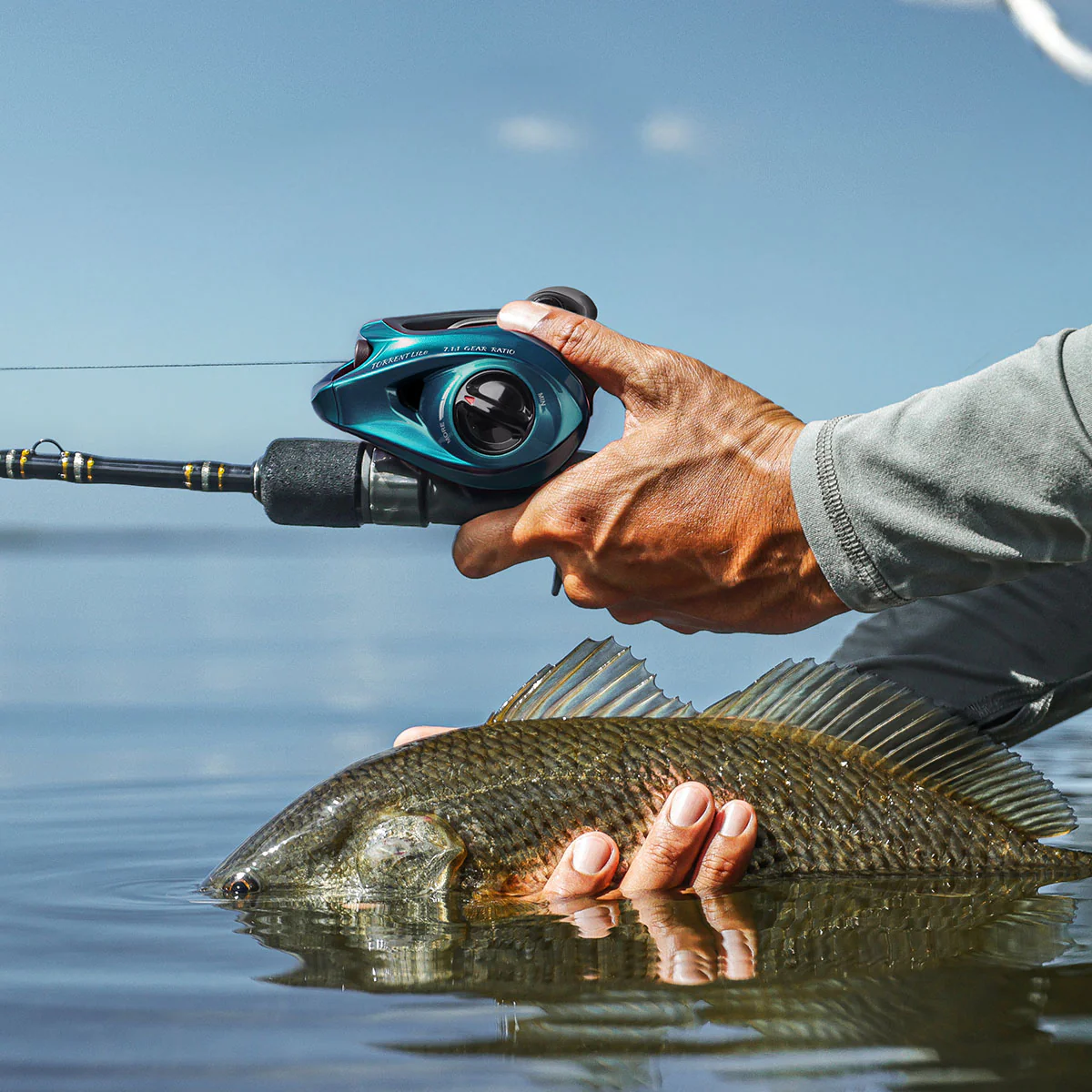 Piscifun® Lite Ultra Light Low Profile Baitcasting Reel with Black & Teal Baitcaster - Image 25